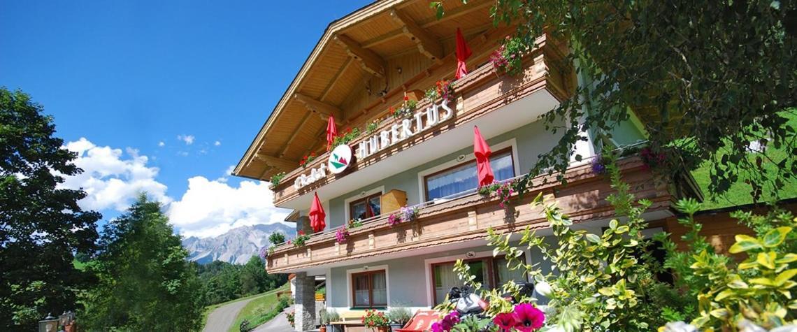 Hubertus 3*
